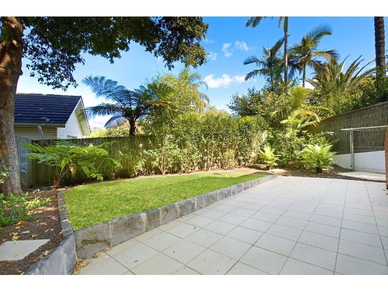 8/33 Cannons Parade, Forestville NSW 2087