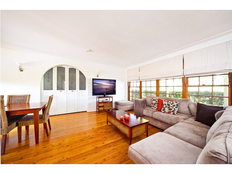 1 Cliff Point Place, Frenchs Forest NSW 2086