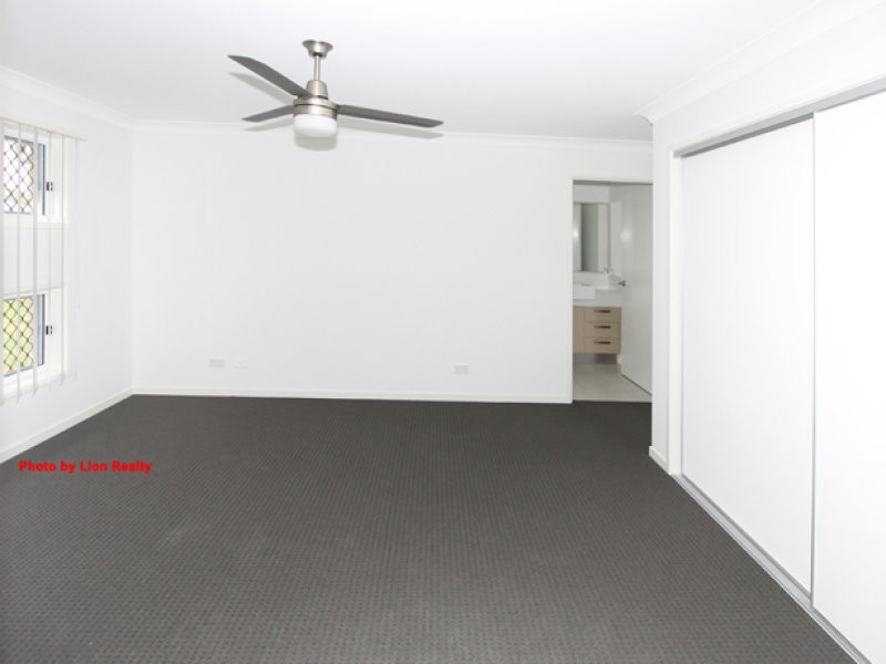 Hillcrest QLD 4118