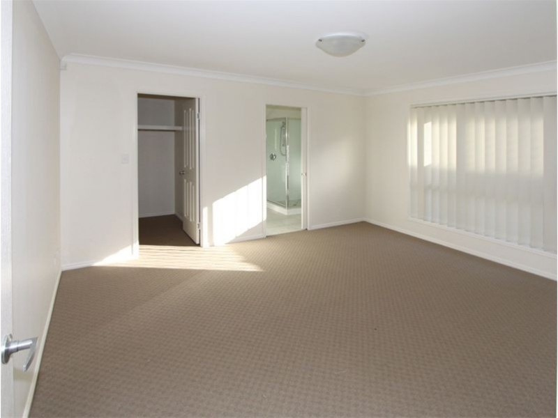 13 Colebrook Crescent, Doolandella QLD 4077