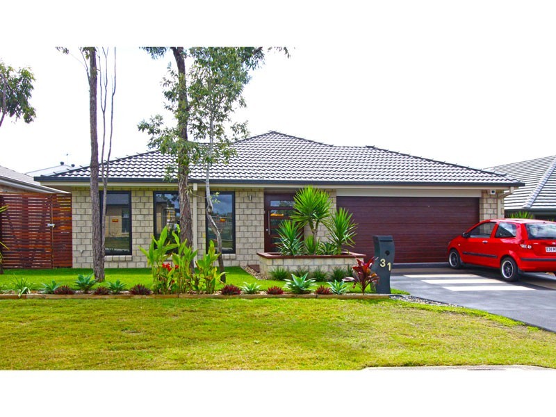 31 Casuarina Cct, Heathwood QLD 4110