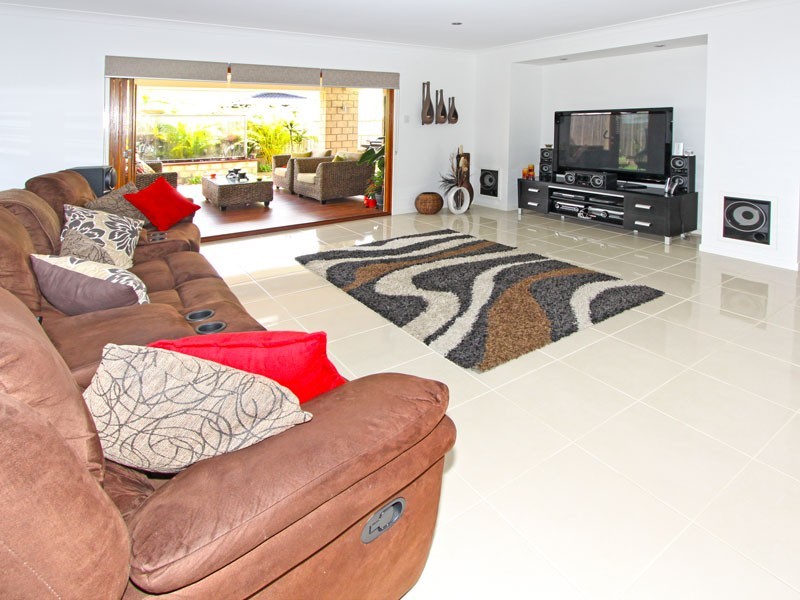 31 Casuarina Cct, Heathwood QLD 4110