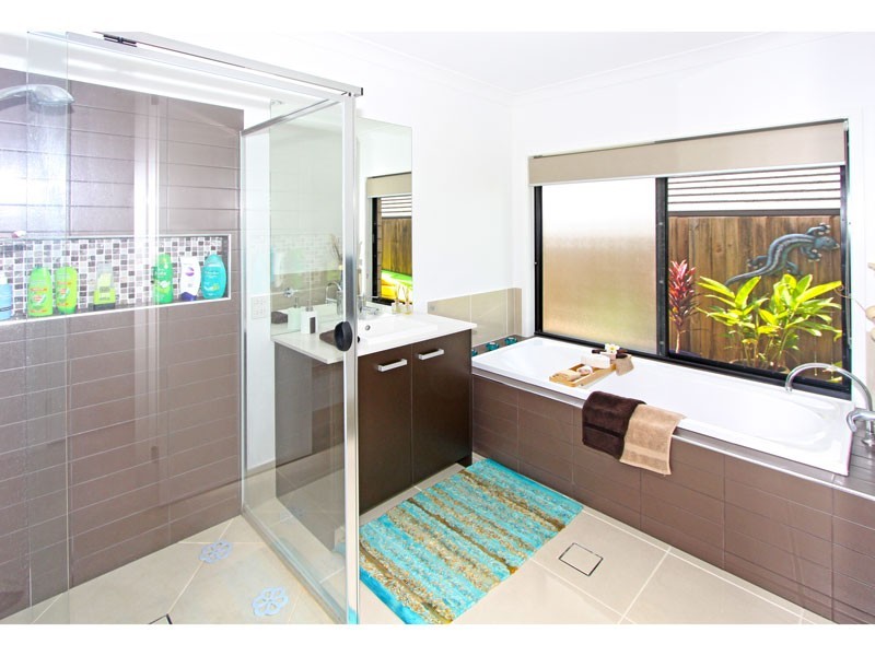 31 Casuarina Cct, Heathwood QLD 4110