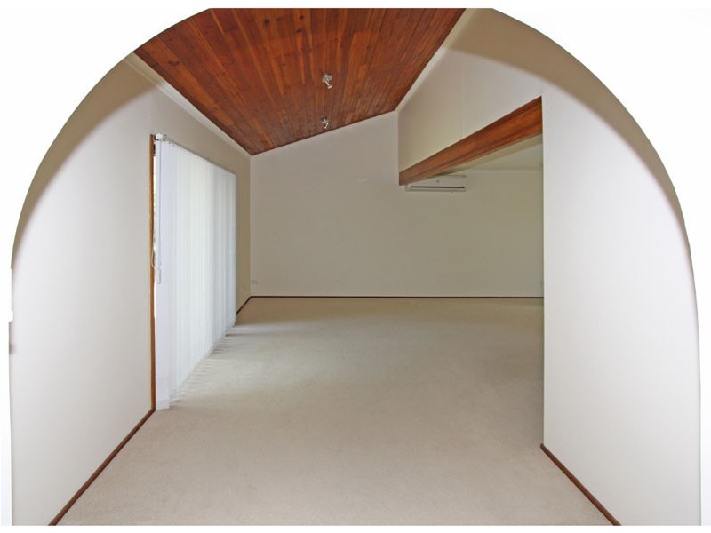 2 Cooba Street, Middle Park QLD 4074