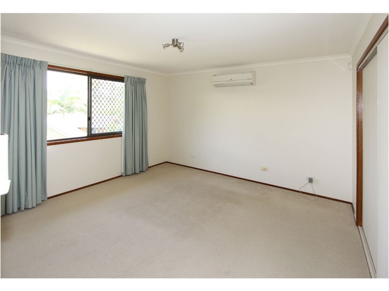 2 Cooba Street, Middle Park QLD 4074