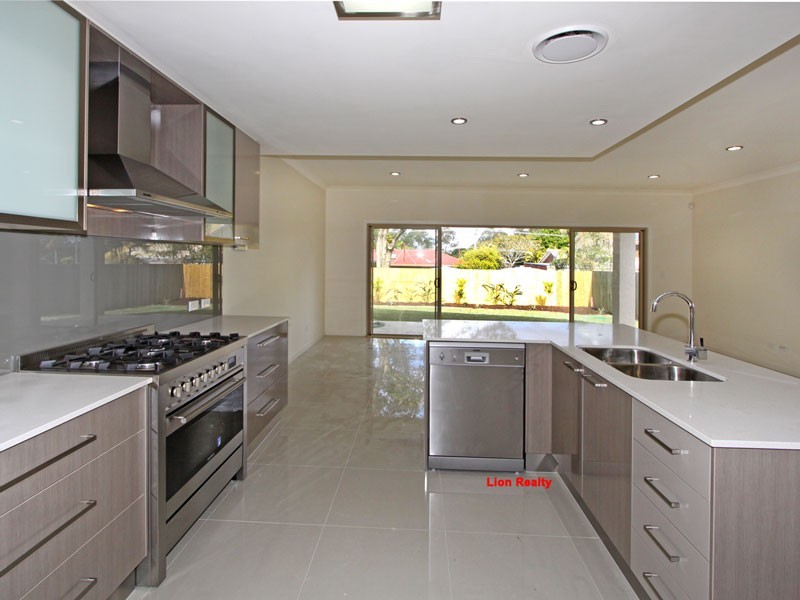 7 Gamenya Drive, Springwood QLD 4127