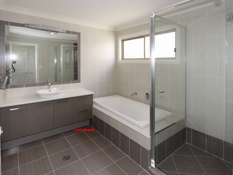 7 Gamenya Drive, Springwood QLD 4127