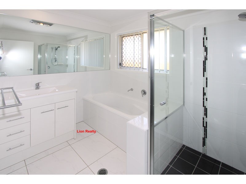 15 Armisfield Street, Doolandella QLD 4077