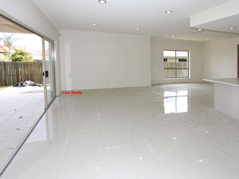 7B Gamenya Drive, Springwood QLD 4127