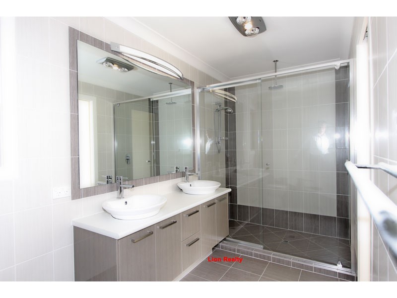 7B Gamenya Drive, Springwood QLD 4127