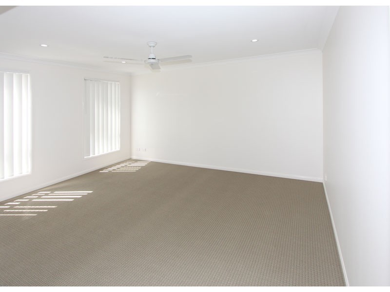 3 Fred Pham Crescent, Doolandella QLD 4077