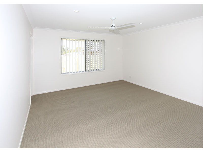 3 Fred Pham Crescent, Doolandella QLD 4077