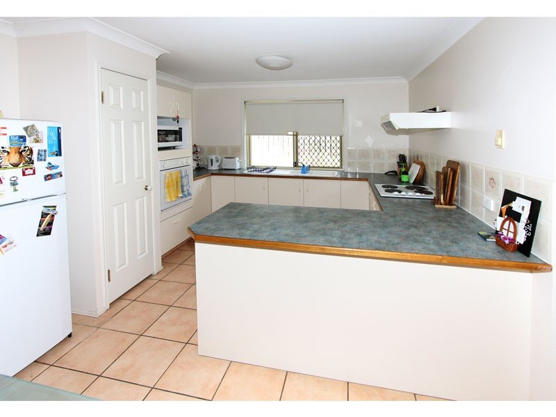 7 Dougy Place, Bellbowrie QLD 4070