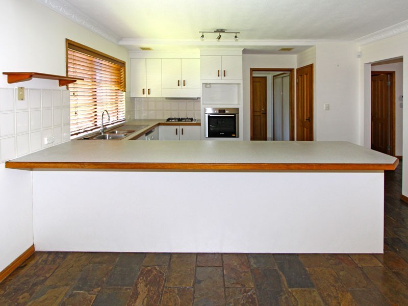 16 Tobin Street, Middle Park QLD 4074