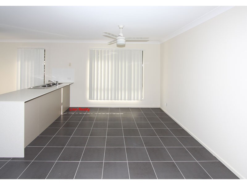 100 High Street, Blackstone QLD 4304