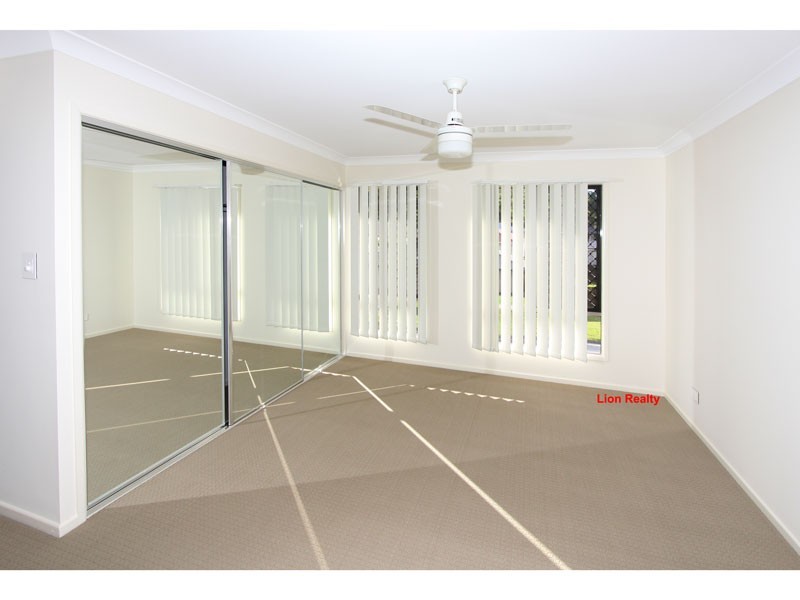 100 High Street, Blackstone QLD 4304