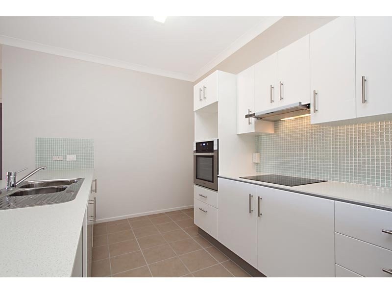 Yamanto QLD 4305