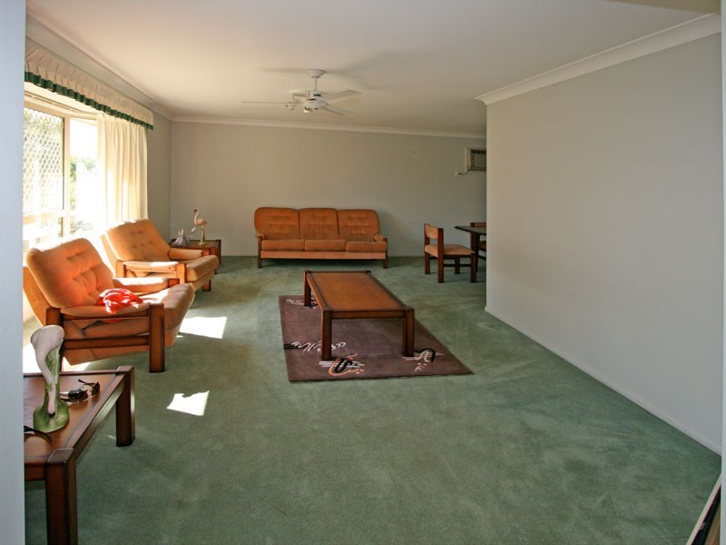 27 Leopard Tree, Sinnamon Park QLD 4073