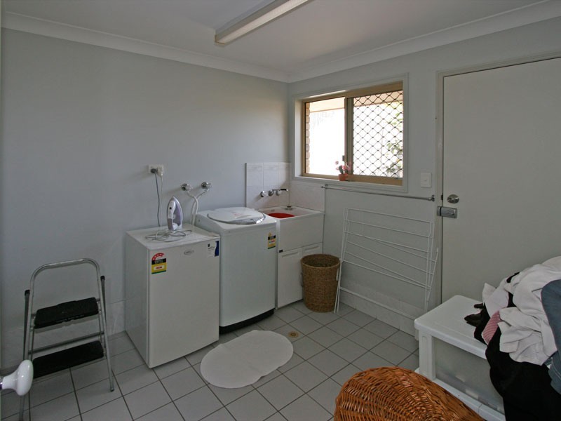 27 Leopard Tree, Sinnamon Park QLD 4073