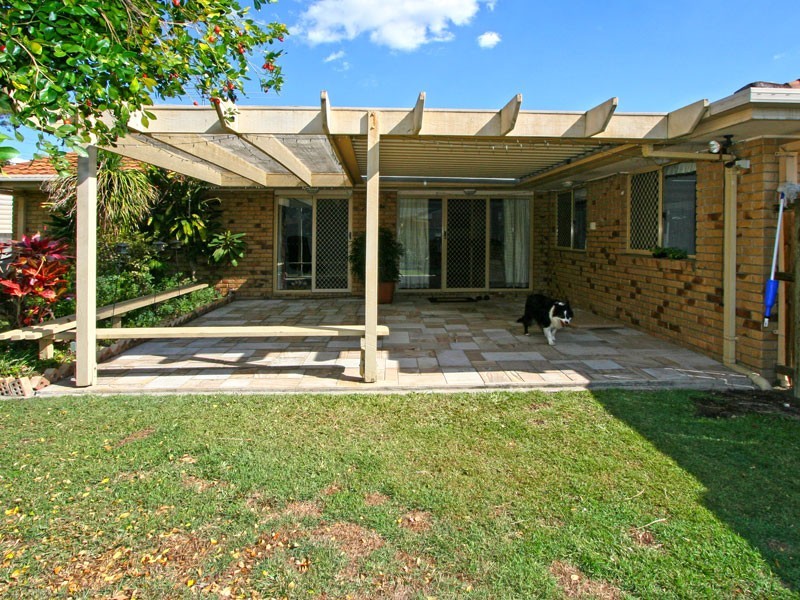 27 Leopard Tree, Sinnamon Park QLD 4073