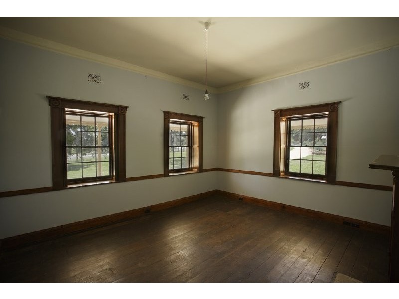 88 Leacocks Lane, Casula NSW 2170