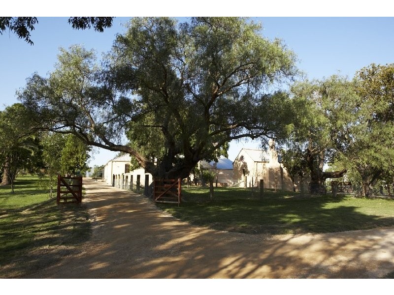 88 Leacocks Lane, Casula NSW 2170