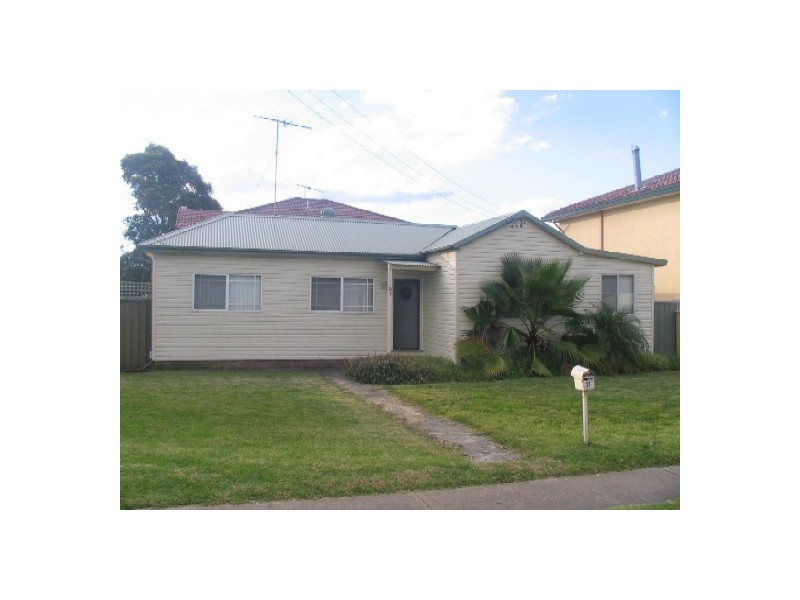 31 Junction Road, Moorebank NSW 2170