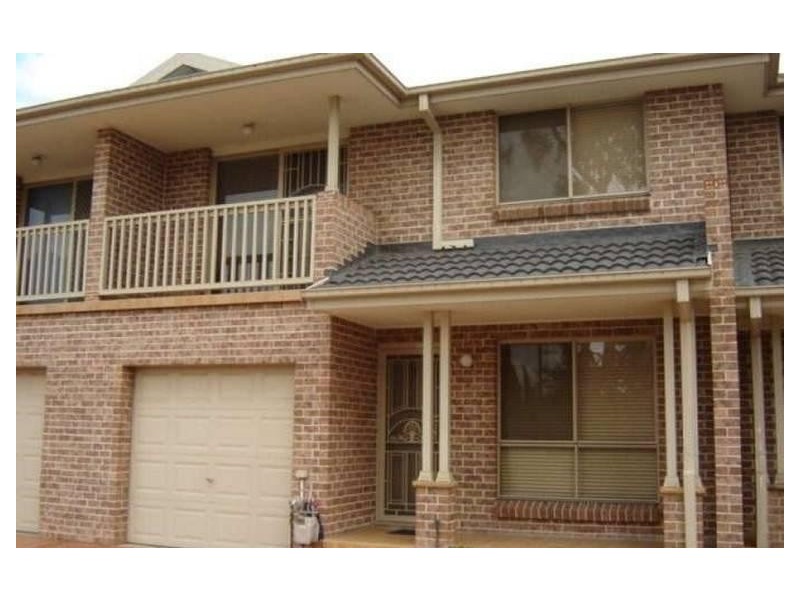 5/43-45 Araluen Avenue, Moorebank NSW 2170