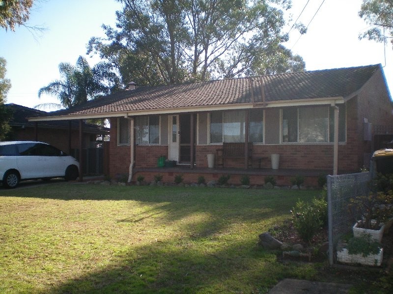 11 Watson Avenue, Hammondville NSW 2170