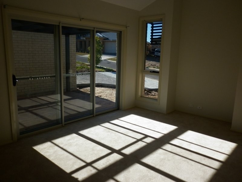 18 Hemsworth Avenue, Middleton Grange NSW 2171