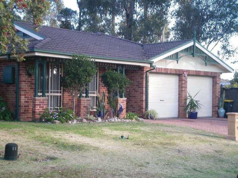 24 Claremont Court, Wattle Grove NSW 2173
