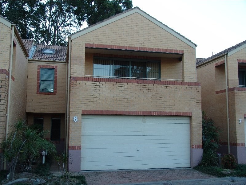 6/20 Continua Court, Wattle Grove NSW 2173