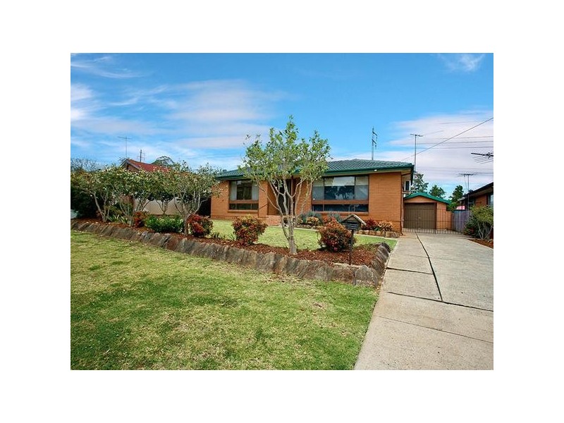 4 Ironbark Avenue, Casula NSW 2170