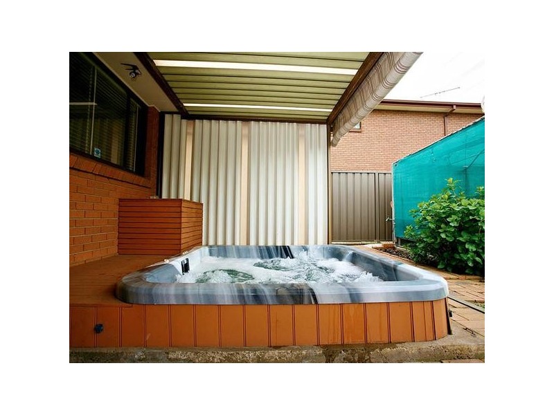 4 Ironbark Avenue, Casula NSW 2170