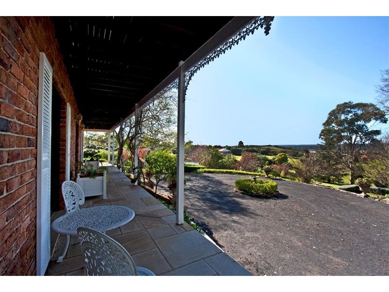 5 Blomfield Rd, Denham Court NSW 2565