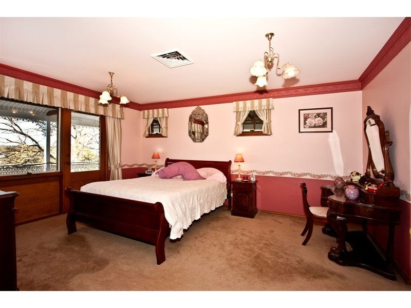 5 Blomfield Rd, Denham Court NSW 2565