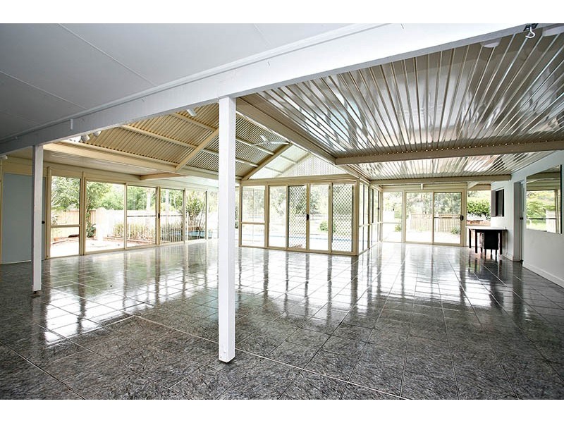 3 Wood Rd, Denham Court NSW 2565