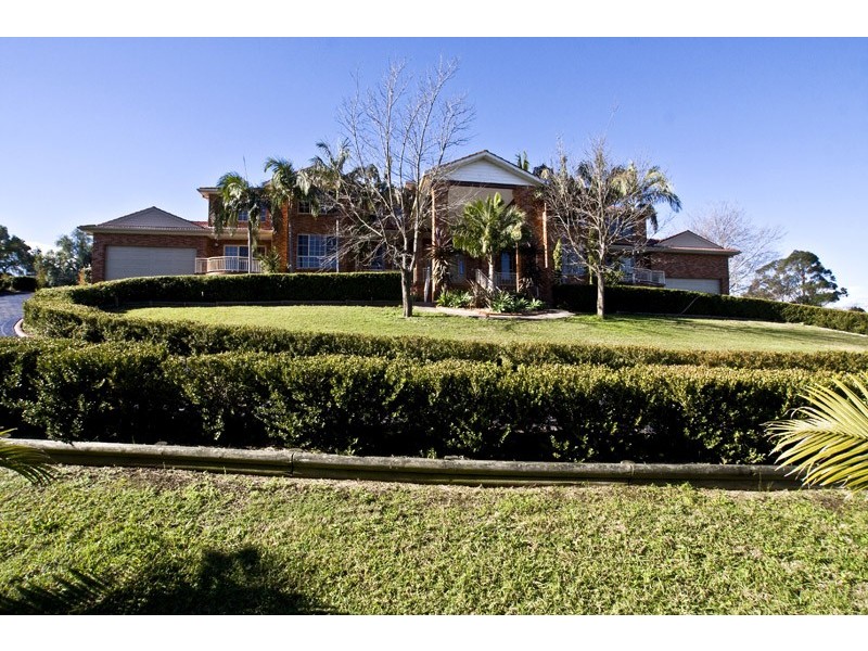 13 Blomfield St, Denham Court NSW 2565