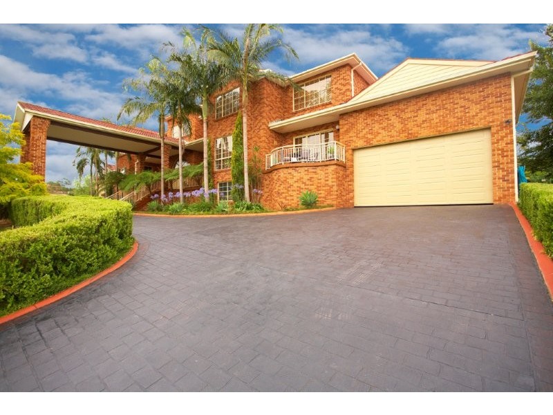 13 Blomfield St, Denham Court NSW 2565