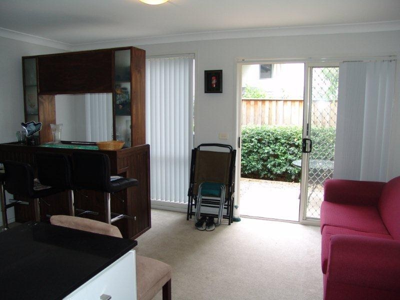9 Morningside Pde, Holsworthy NSW 2173