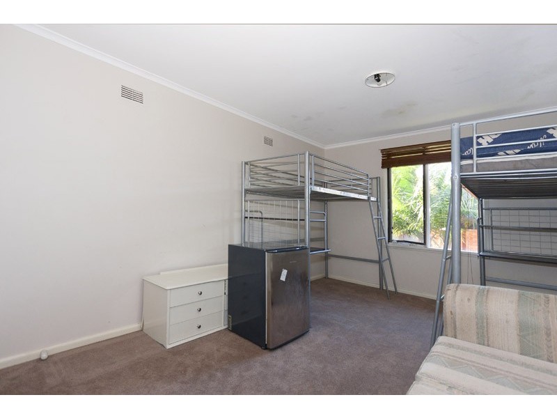 23 Fitzgerald Ave, Hammondville NSW 2170