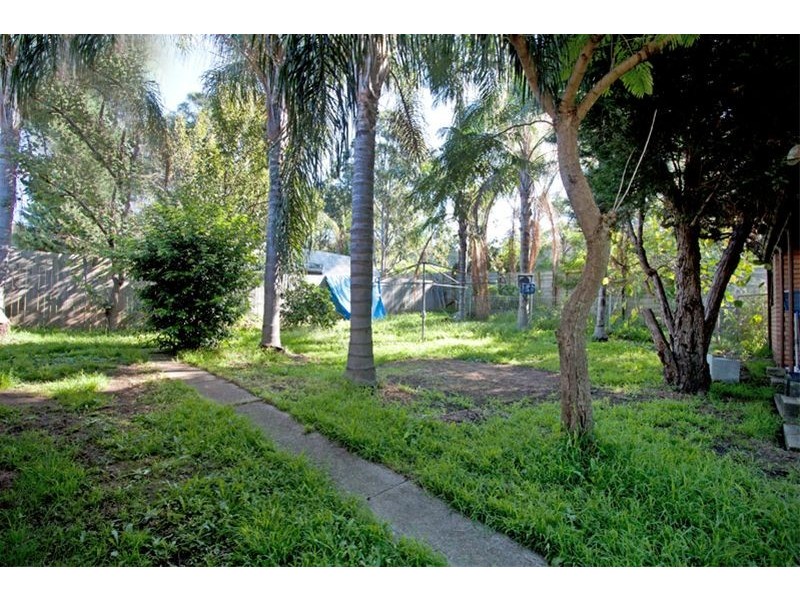 23 Fitzgerald Ave, Hammondville NSW 2170