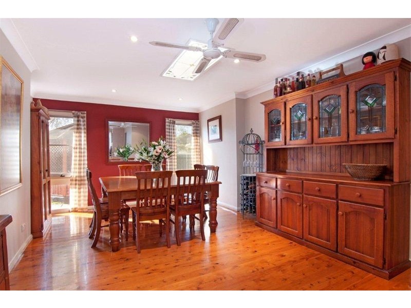 12 Paine Ave, Moorebank NSW 2170