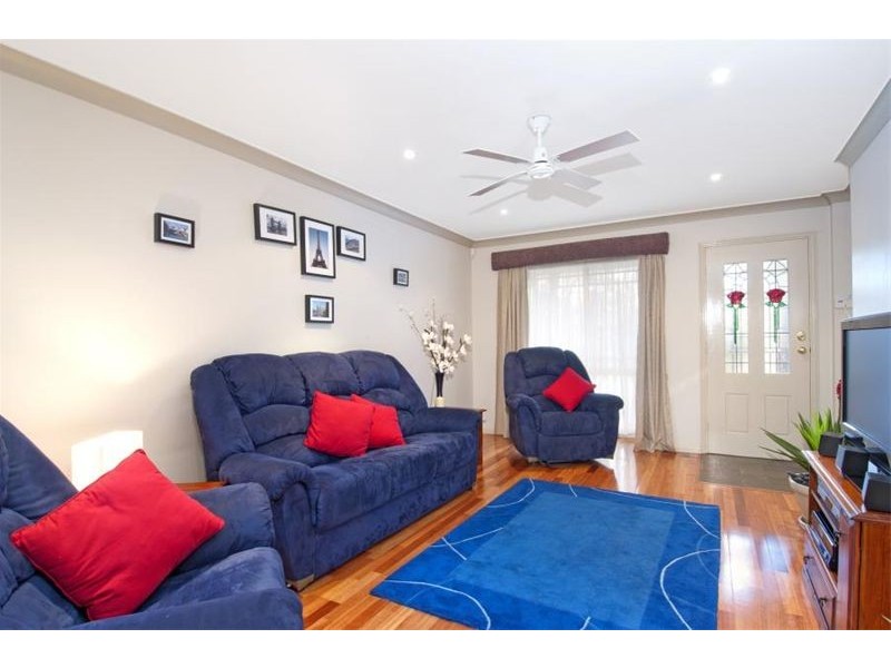 14 Tomago Crt, Wattle Grove NSW 2173