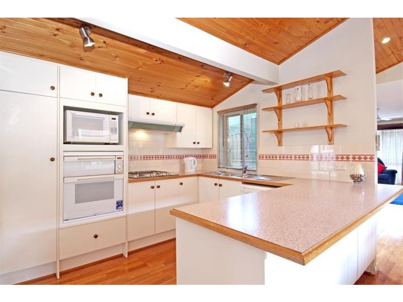 14 Tomago Crt, Wattle Grove NSW 2173