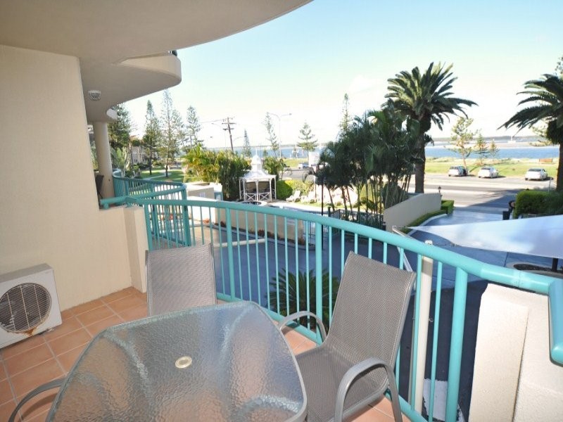32/484 Marine Parade, Biggera Waters QLD 4216