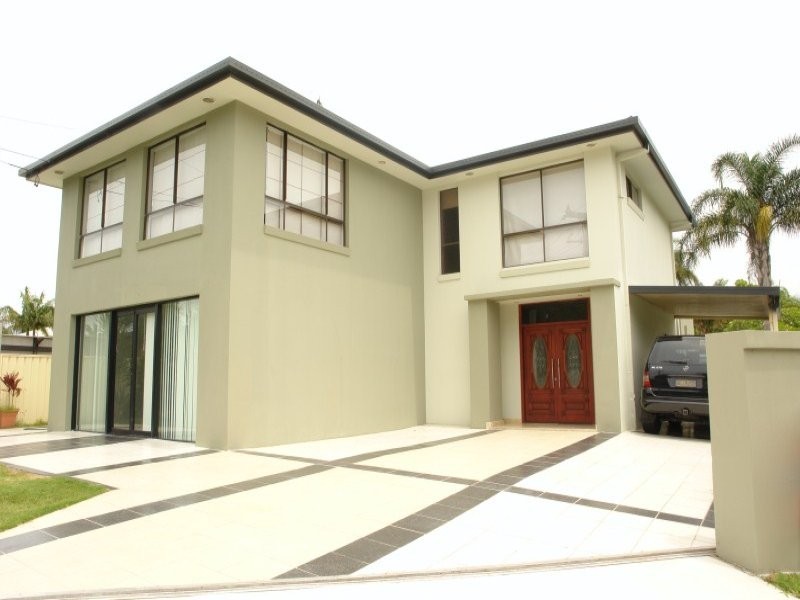 316 Bayview Street, Hollywell QLD 4216