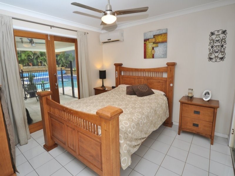 16 Babirra Street, Hope Island QLD 4212