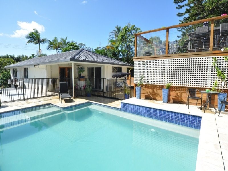 16 Babirra Street, Hope Island QLD 4212
