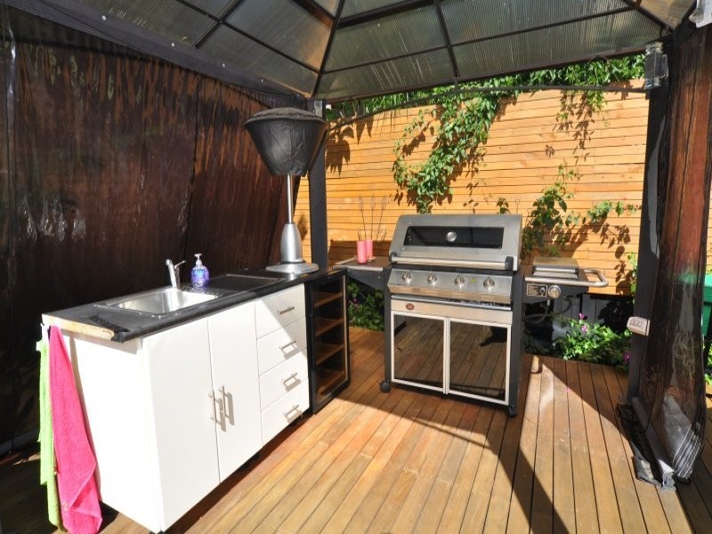 16 Babirra Street, Hope Island QLD 4212